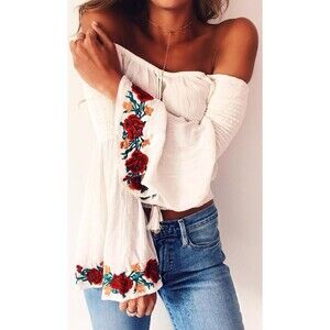 Band of Gypsies Smocked Boho Bell Floral Sleeve Crop Top Size XS Romantic‎